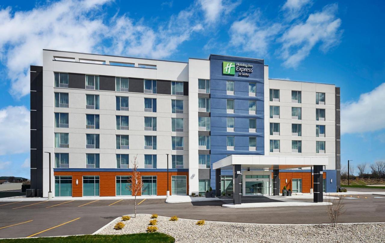 Holiday Inn Express & Suites Windsor East - Lakeshore, An Ihg Hotel Tecumseh Esterno foto