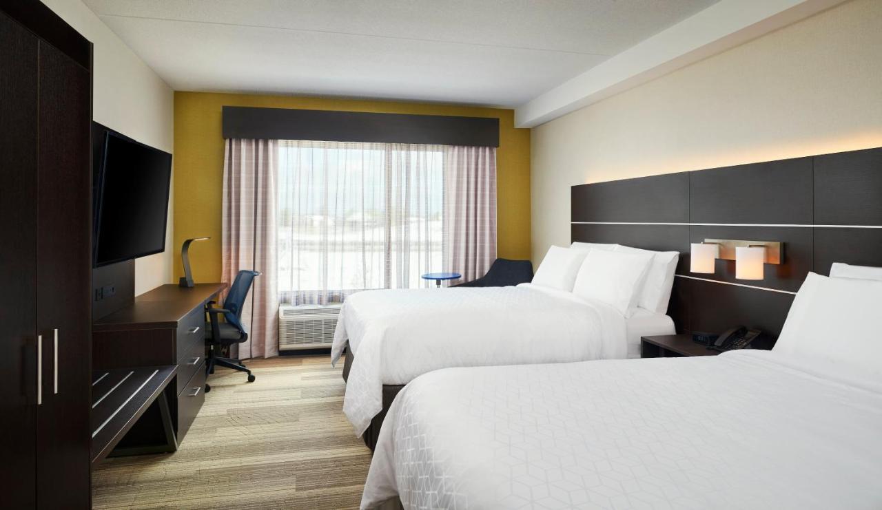 Holiday Inn Express & Suites Windsor East - Lakeshore, An Ihg Hotel Tecumseh Esterno foto