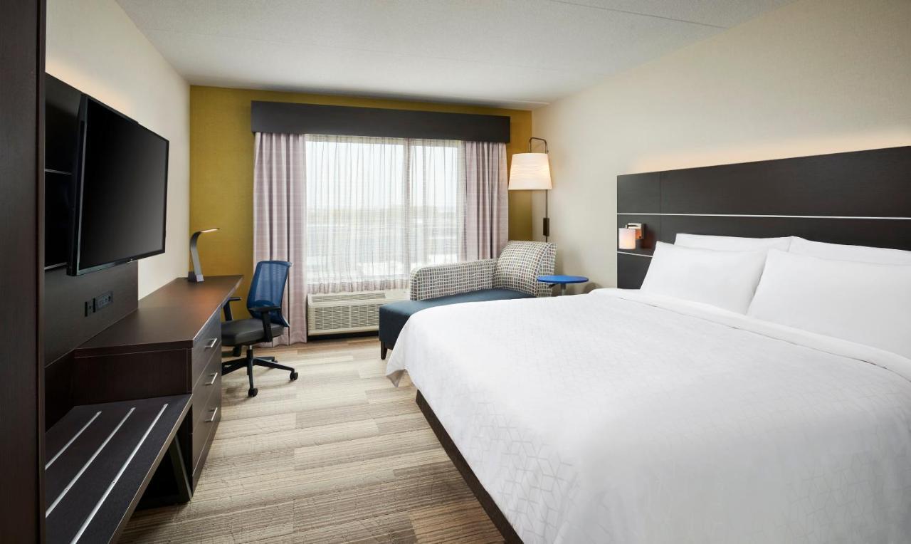 Holiday Inn Express & Suites Windsor East - Lakeshore, An Ihg Hotel Tecumseh Esterno foto