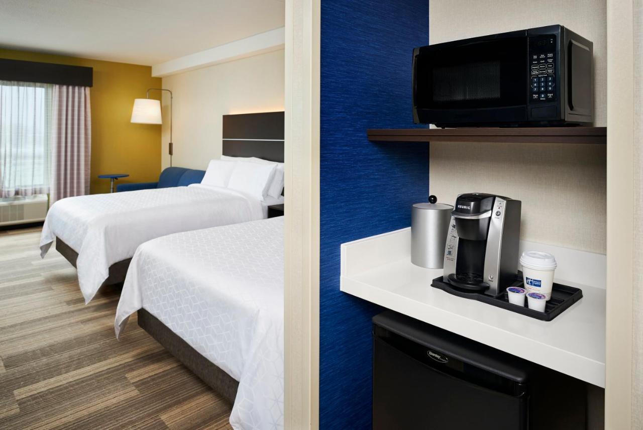 Holiday Inn Express & Suites Windsor East - Lakeshore, An Ihg Hotel Tecumseh Esterno foto